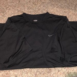 Men’s Nike dry fit shirt